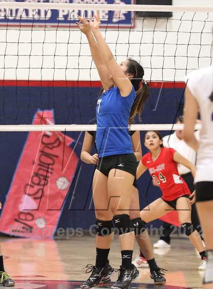 Thumbnail 1 in California Academy of Math & Science vs. Bellarmine-Jefferson (CIF SS Playoffs) photogallery.