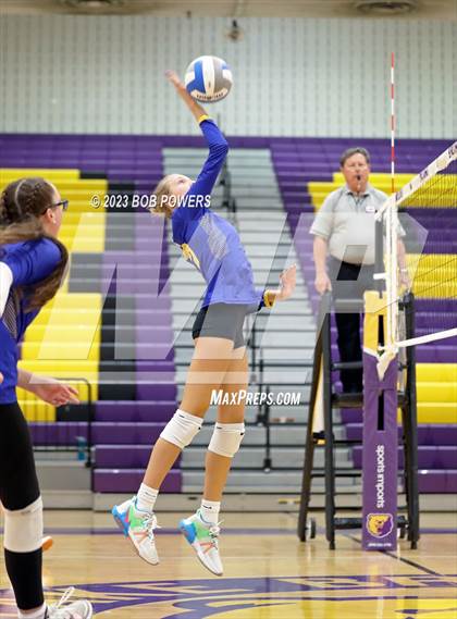 Thumbnail 2 in Robinson @ Lake Braddock photogallery.