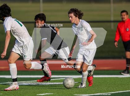 Thumbnail 1 in Bonita @ Azusa photogallery.