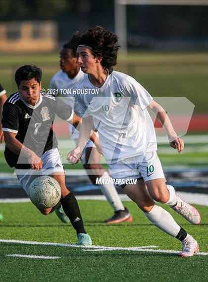Thumbnail 3 in Bonita @ Azusa photogallery.