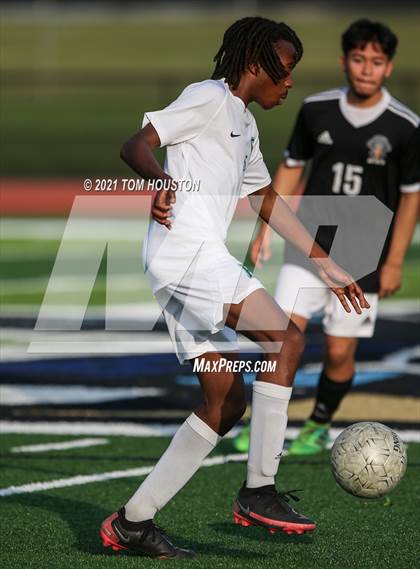 Thumbnail 2 in Bonita @ Azusa photogallery.