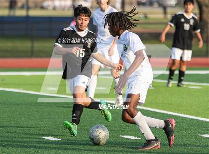 Thumbnail 1 in Bonita @ Azusa photogallery.