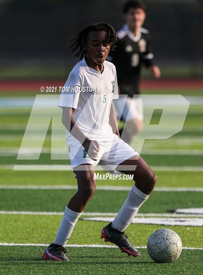 Thumbnail 3 in Bonita @ Azusa photogallery.