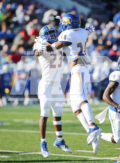 Thumbnail 3 in Bryant vs. North Little Rock (AAA 7A Final) photogallery.