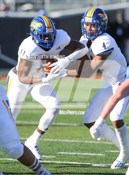 Thumbnail 2 in Bryant vs. North Little Rock (AAA 7A Final) photogallery.