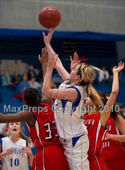 Thumbnail 2 in Fremont vs American Fork (Utah 5A Quaterfinal) photogallery.