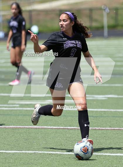 Thumbnail 1 in Ardrey Kell vs. West Forsyth photogallery.