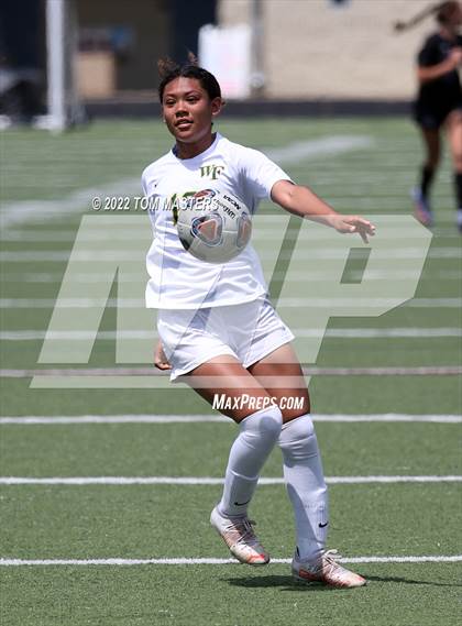 Thumbnail 2 in Ardrey Kell vs. West Forsyth photogallery.