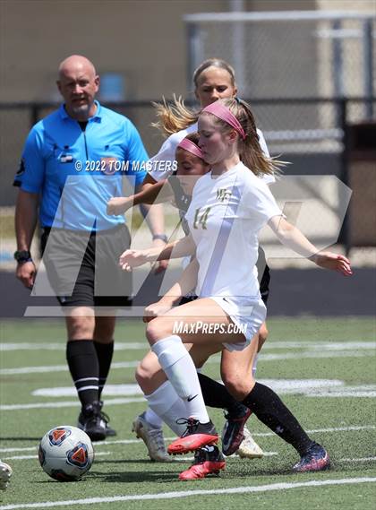 Thumbnail 3 in Ardrey Kell vs. West Forsyth photogallery.