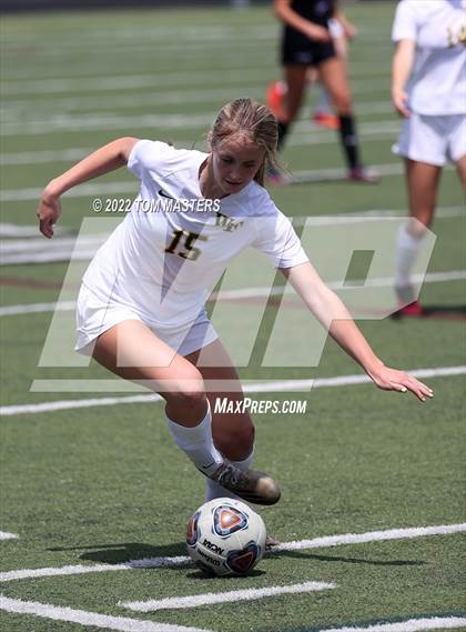 Thumbnail 2 in Ardrey Kell vs. West Forsyth photogallery.