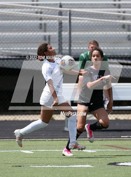 Thumbnail 3 in Ardrey Kell vs. West Forsyth photogallery.