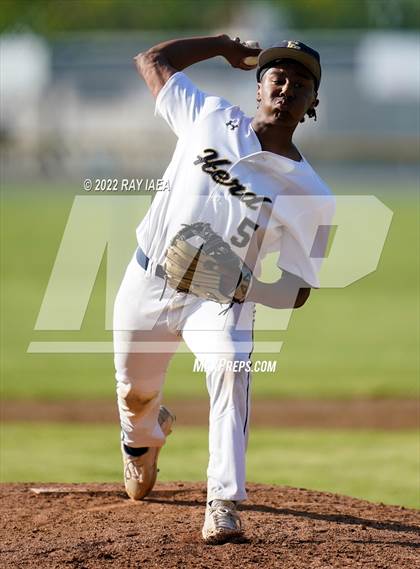 Thumbnail 3 in Franklin @ Elk Grove photogallery.