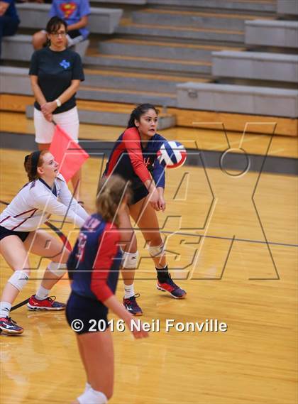 Thumbnail 2 in Allen @ Hebron photogallery.