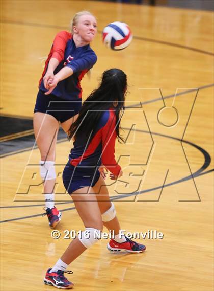 Thumbnail 1 in Allen @ Hebron photogallery.