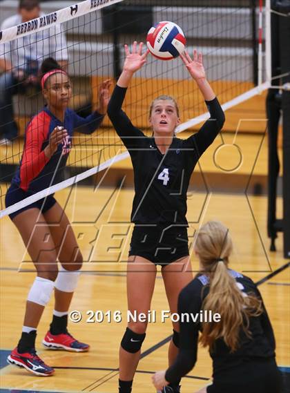 Thumbnail 1 in Allen @ Hebron photogallery.