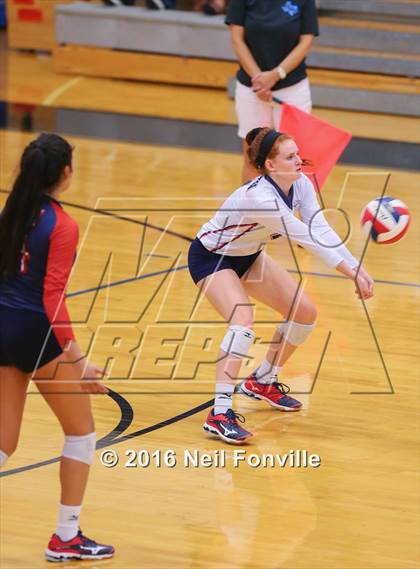 Thumbnail 2 in Allen @ Hebron photogallery.