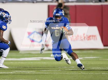 Thumbnail 3 in North Little Rock vs. Fayetteville (AAA 7A Final) photogallery.