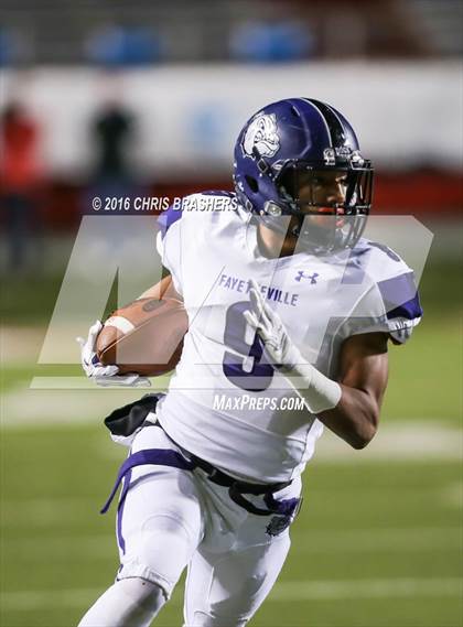 Thumbnail 1 in North Little Rock vs. Fayetteville (AAA 7A Final) photogallery.