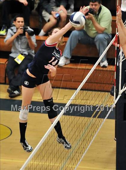Thumbnail 1 in Corona del Mar vs. Marymount (CIF SS D1A Final) photogallery.