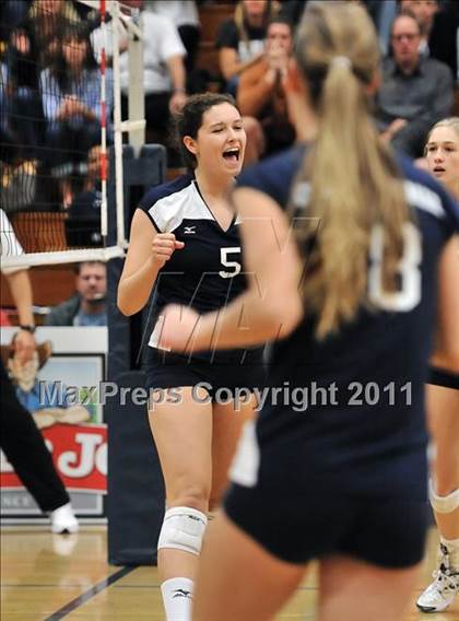 Thumbnail 1 in Corona del Mar vs. Marymount (CIF SS D1A Final) photogallery.