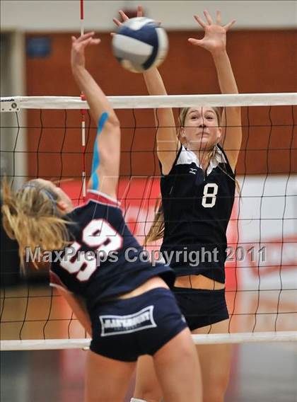 Thumbnail 3 in Corona del Mar vs. Marymount (CIF SS D1A Final) photogallery.