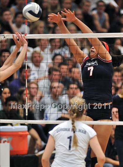 Thumbnail 2 in Corona del Mar vs. Marymount (CIF SS D1A Final) photogallery.