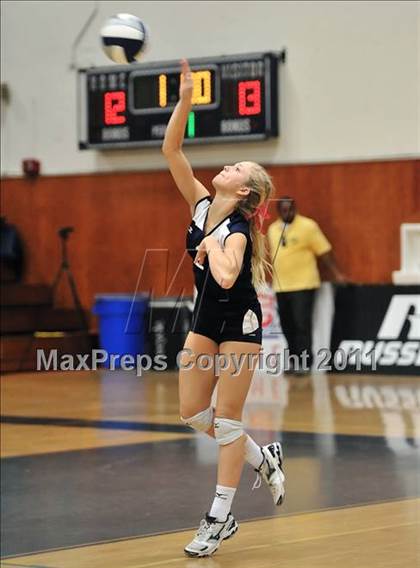 Thumbnail 1 in Corona del Mar vs. Marymount (CIF SS D1A Final) photogallery.