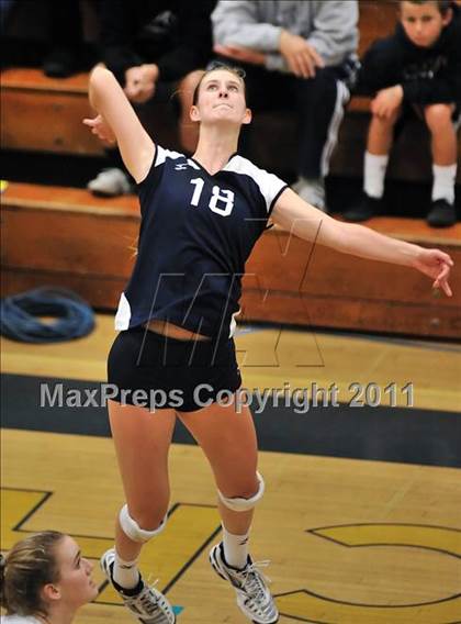 Thumbnail 1 in Corona del Mar vs. Marymount (CIF SS D1A Final) photogallery.