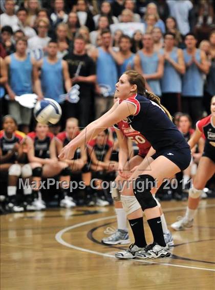Thumbnail 3 in Corona del Mar vs. Marymount (CIF SS D1A Final) photogallery.