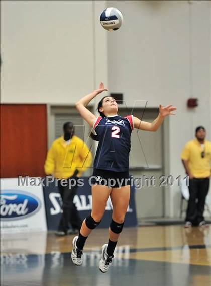 Thumbnail 2 in Corona del Mar vs. Marymount (CIF SS D1A Final) photogallery.