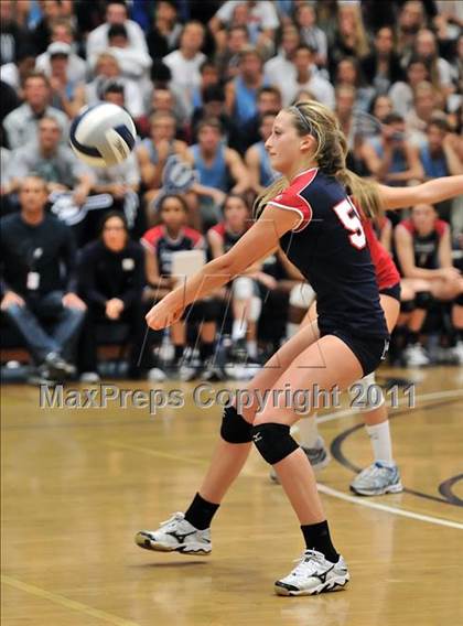 Thumbnail 3 in Corona del Mar vs. Marymount (CIF SS D1A Final) photogallery.