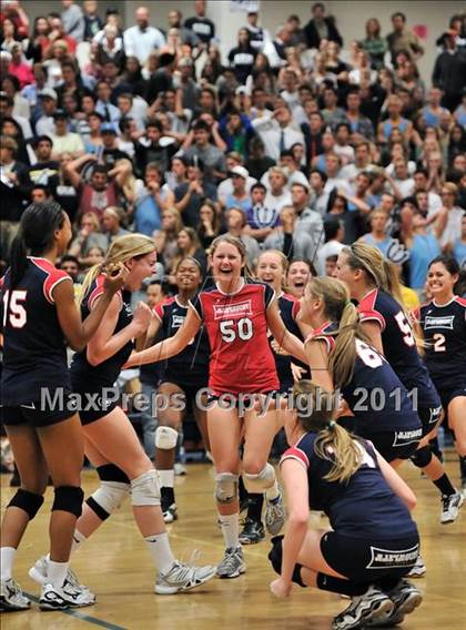 Thumbnail 3 in Corona del Mar vs. Marymount (CIF SS D1A Final) photogallery.