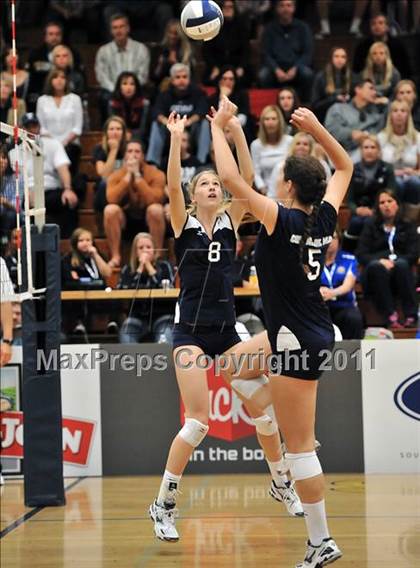 Thumbnail 3 in Corona del Mar vs. Marymount (CIF SS D1A Final) photogallery.