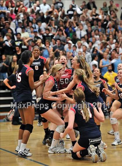 Thumbnail 2 in Corona del Mar vs. Marymount (CIF SS D1A Final) photogallery.