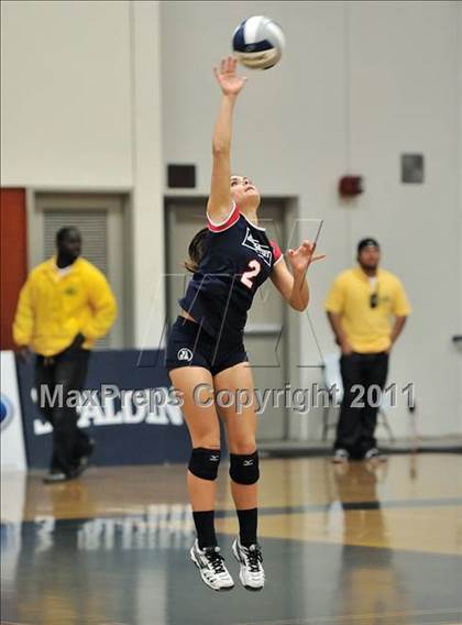 Thumbnail 3 in Corona del Mar vs. Marymount (CIF SS D1A Final) photogallery.