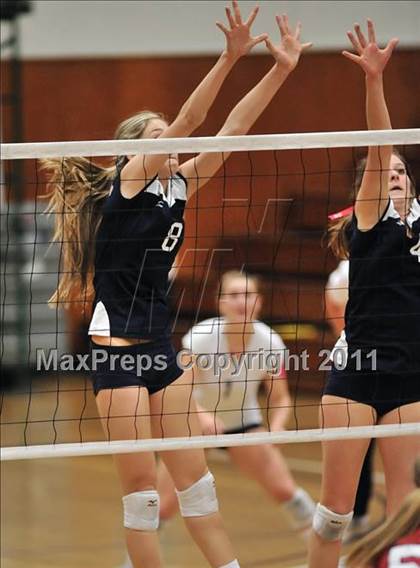 Thumbnail 2 in Corona del Mar vs. Marymount (CIF SS D1A Final) photogallery.