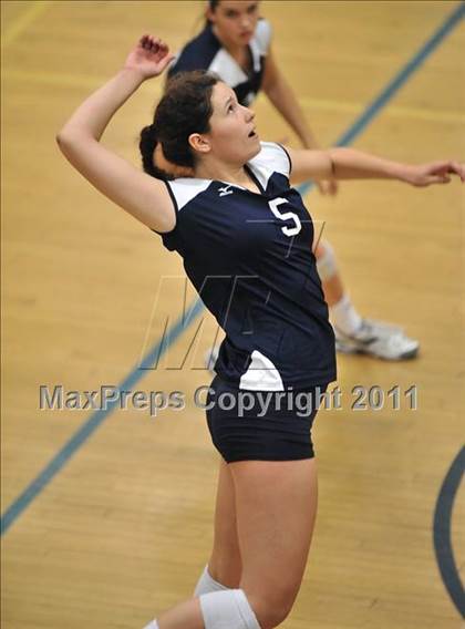 Thumbnail 1 in Corona del Mar vs. Marymount (CIF SS D1A Final) photogallery.