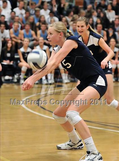 Thumbnail 3 in Corona del Mar vs. Marymount (CIF SS D1A Final) photogallery.