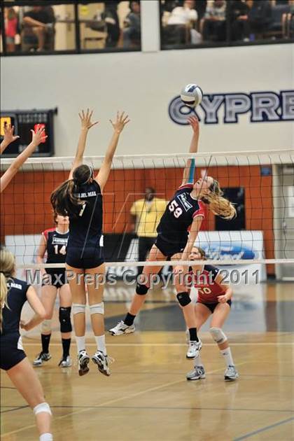 Thumbnail 2 in Corona del Mar vs. Marymount (CIF SS D1A Final) photogallery.