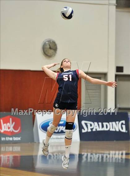 Thumbnail 1 in Corona del Mar vs. Marymount (CIF SS D1A Final) photogallery.