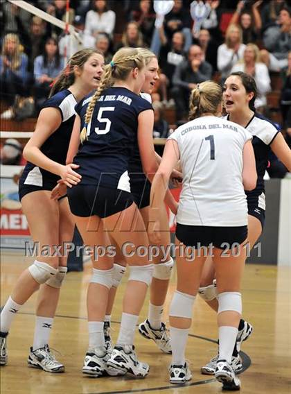 Thumbnail 2 in Corona del Mar vs. Marymount (CIF SS D1A Final) photogallery.