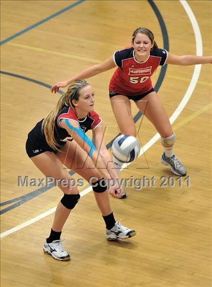 Thumbnail 3 in Corona del Mar vs. Marymount (CIF SS D1A Final) photogallery.