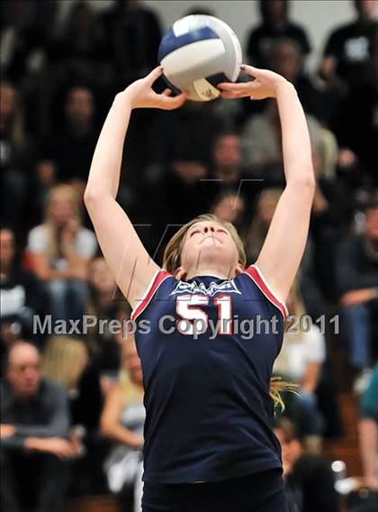 Thumbnail 1 in Corona del Mar vs. Marymount (CIF SS D1A Final) photogallery.