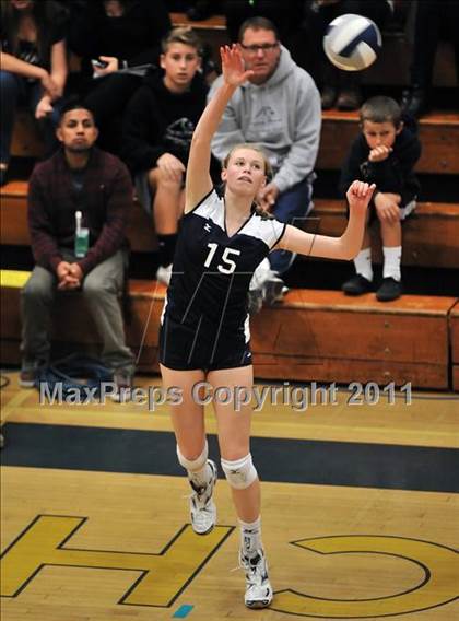 Thumbnail 3 in Corona del Mar vs. Marymount (CIF SS D1A Final) photogallery.