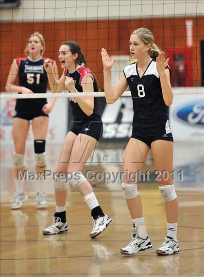 Thumbnail 3 in Corona del Mar vs. Marymount (CIF SS D1A Final) photogallery.