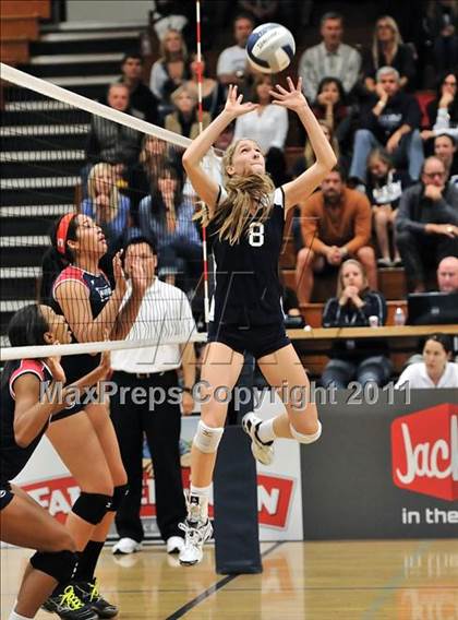 Thumbnail 3 in Corona del Mar vs. Marymount (CIF SS D1A Final) photogallery.