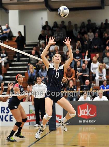 Thumbnail 1 in Corona del Mar vs. Marymount (CIF SS D1A Final) photogallery.