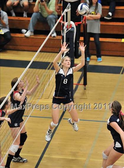 Thumbnail 2 in Corona del Mar vs. Marymount (CIF SS D1A Final) photogallery.