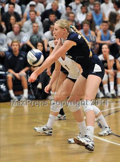Thumbnail 3 in Corona del Mar vs. Marymount (CIF SS D1A Final) photogallery.