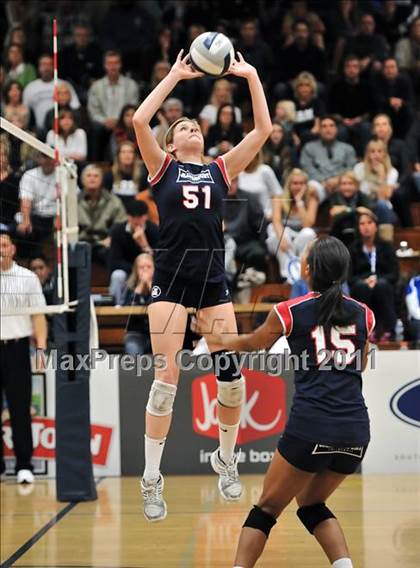 Thumbnail 1 in Corona del Mar vs. Marymount (CIF SS D1A Final) photogallery.